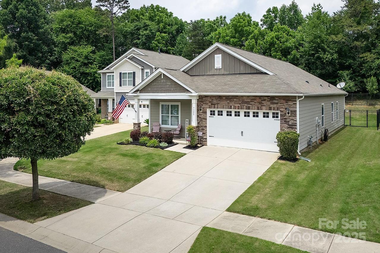 7328 Strawberry Fields Ln., Charlotte, NC 28278
