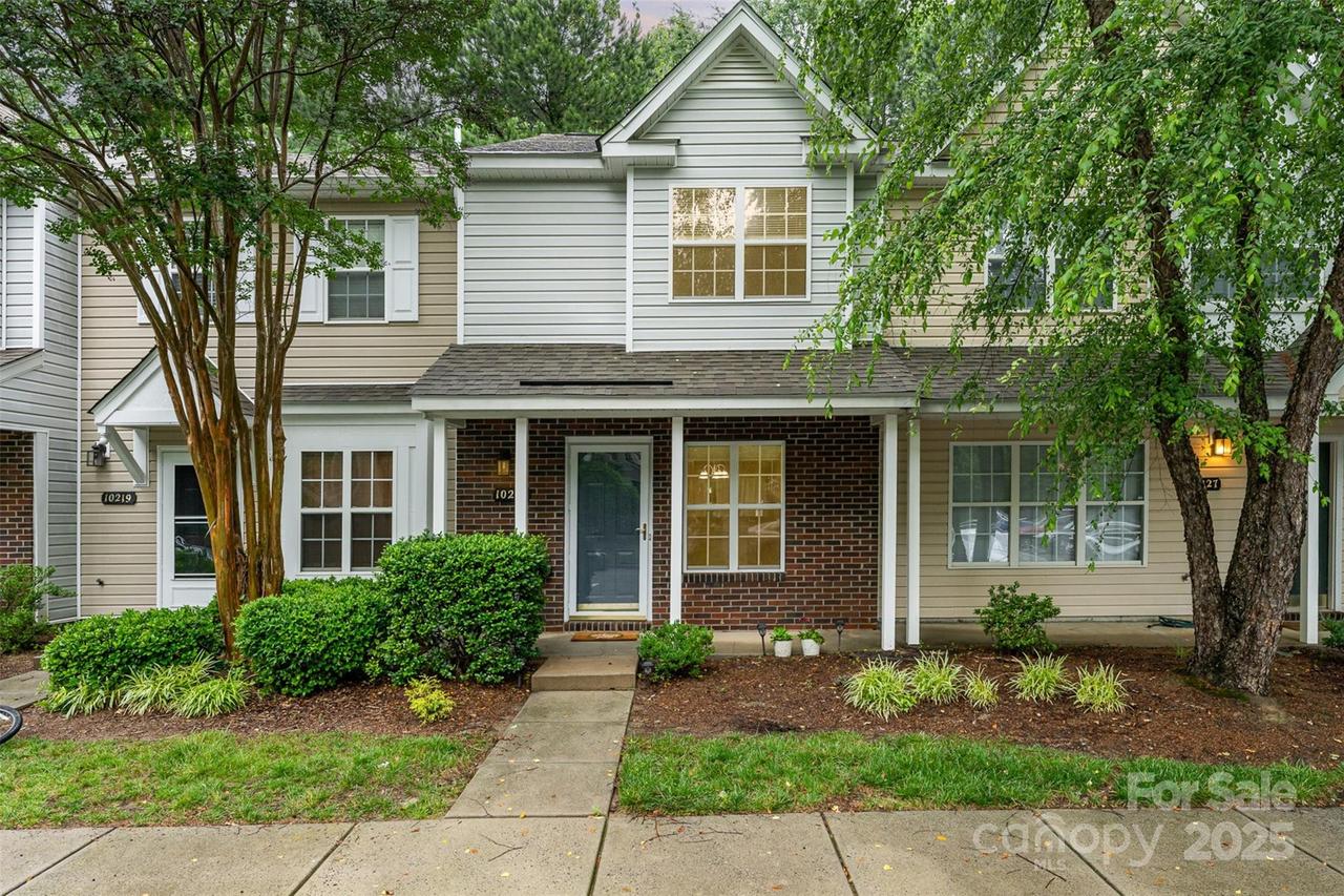 10223 Reindeer Way Ln., Charlotte, NC 28216