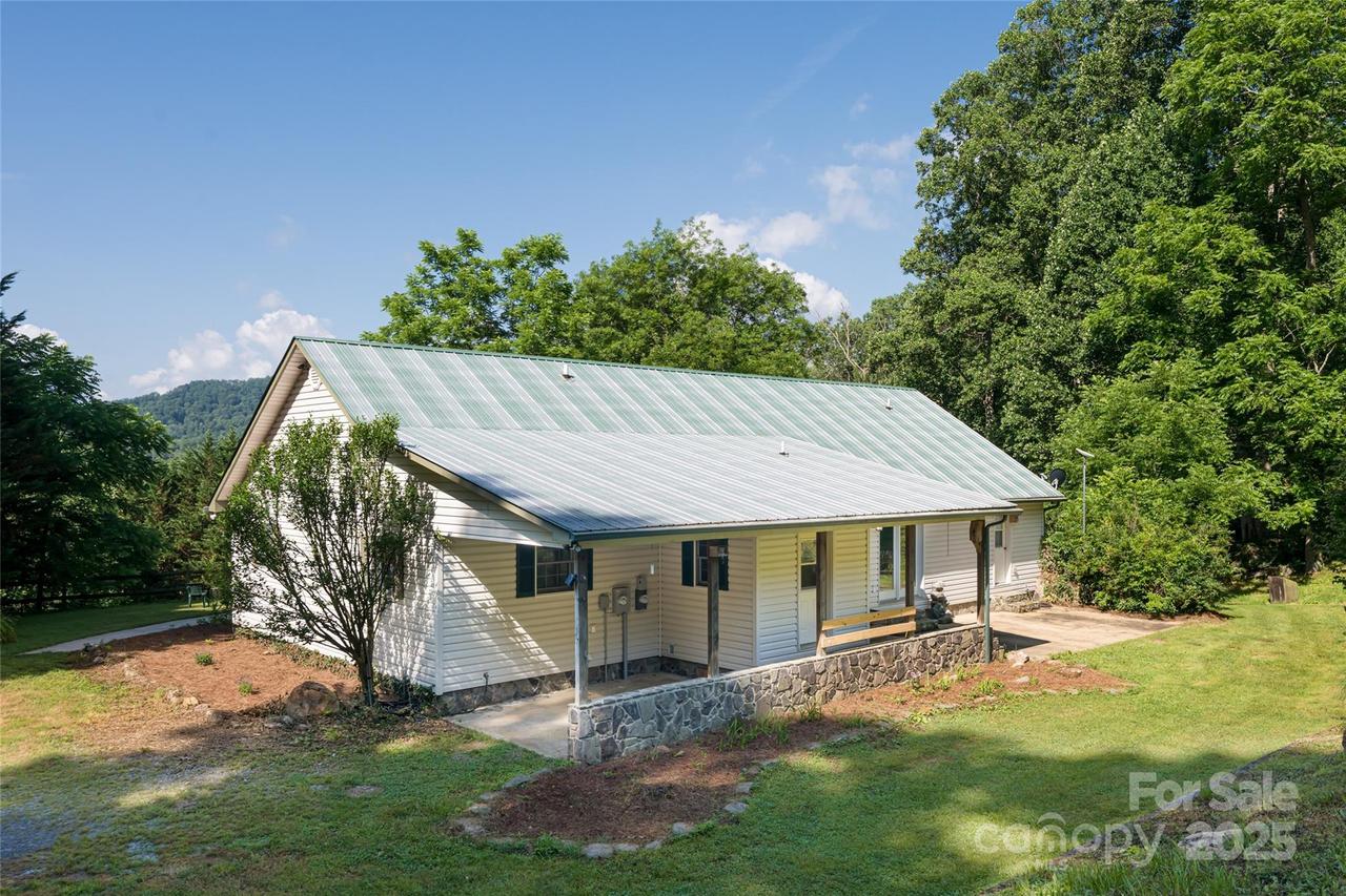 287 Walnut Ridge Dr., Clyde, NC 28721