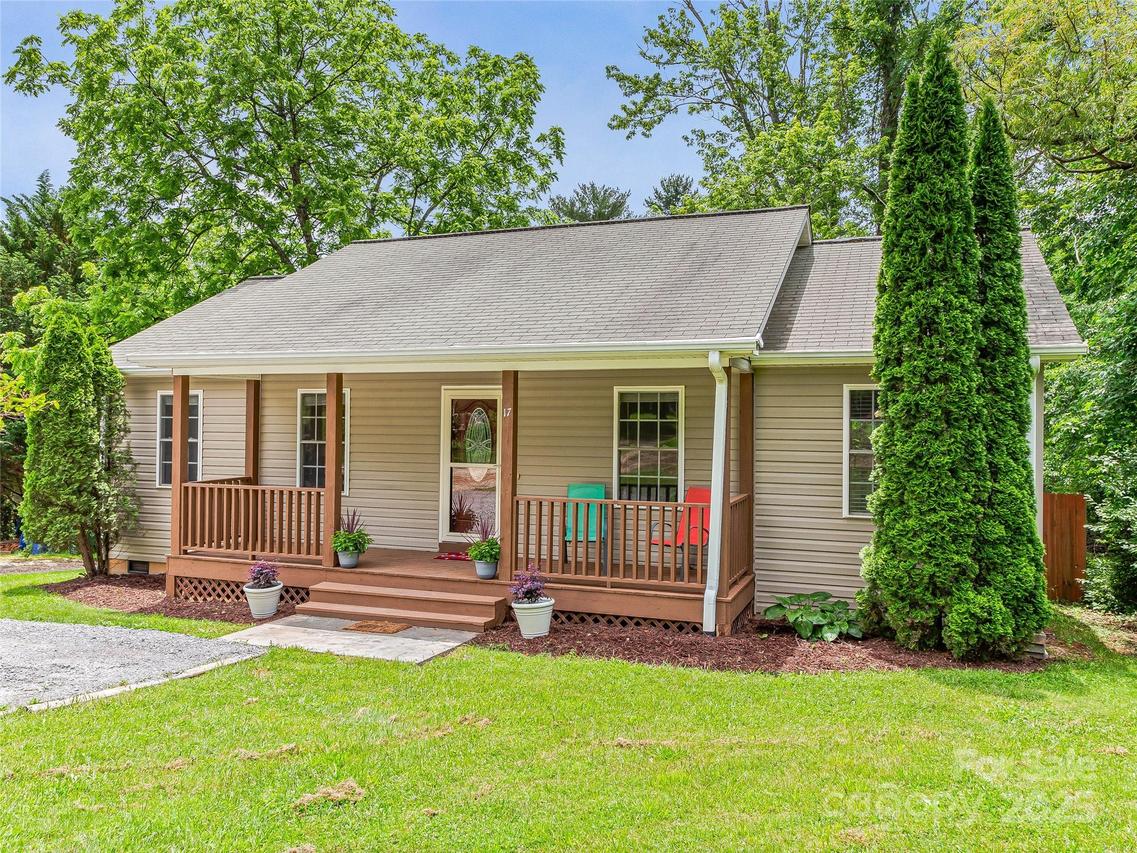 17 Fieldtop Ln., Arden, NC 28704