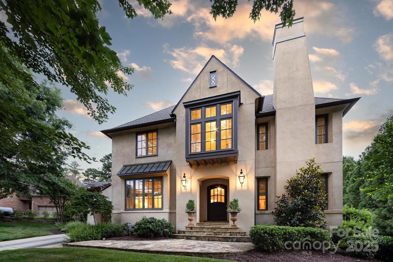 1728 Shadow Forest Dr., Matthews, NC 28105