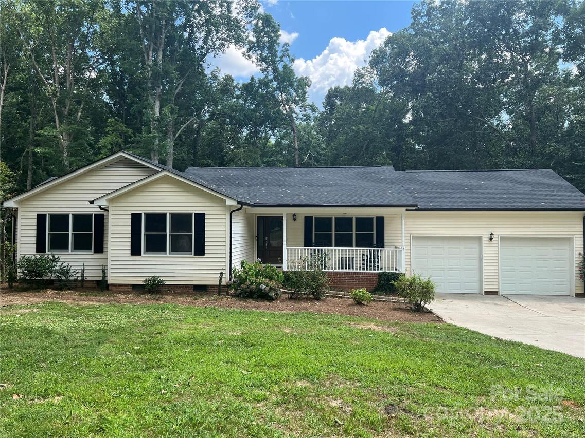 5322 Bridgeview Dr., Iron Station, NC 28080