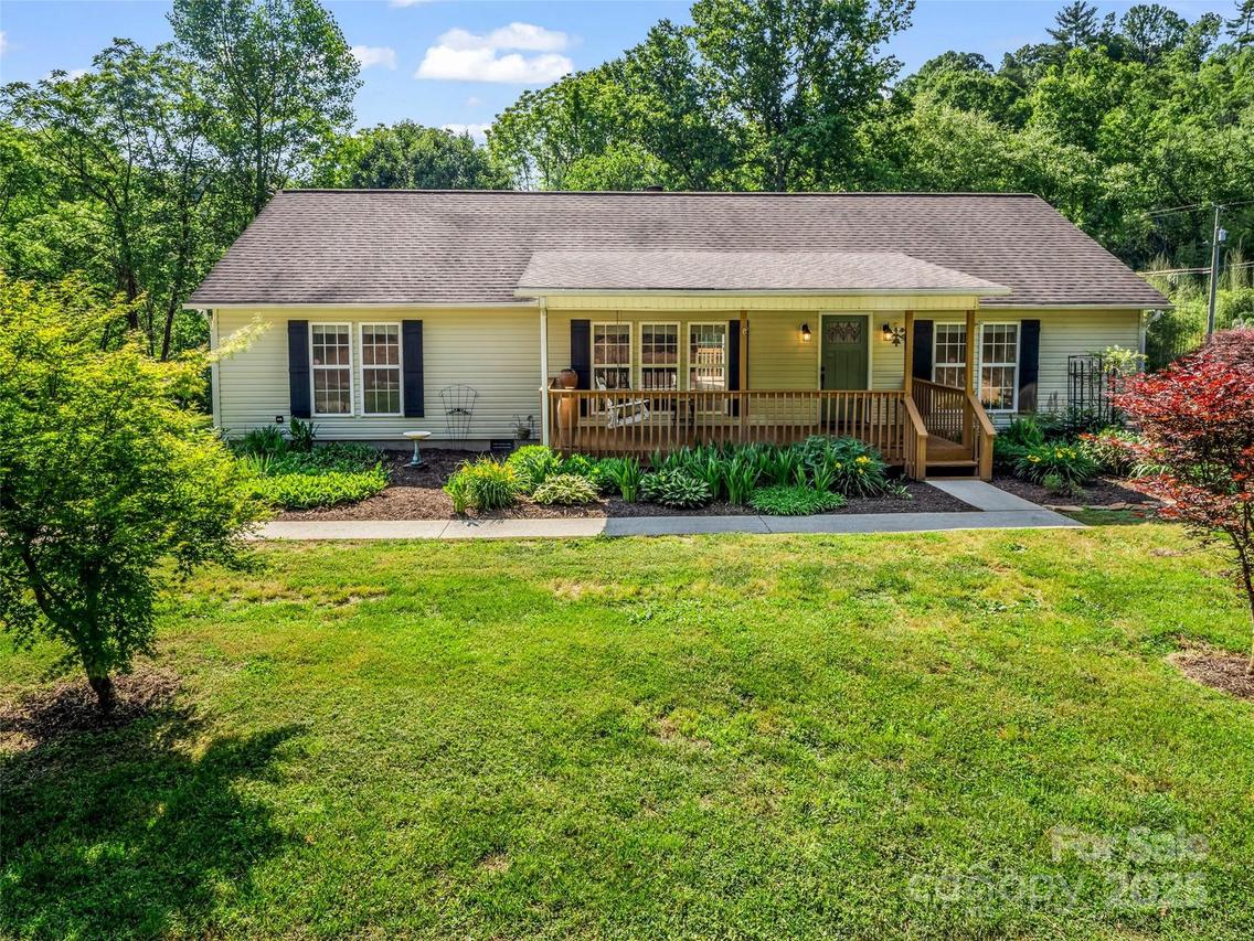 2941 Nix Creek Rd., Marion, NC 28752