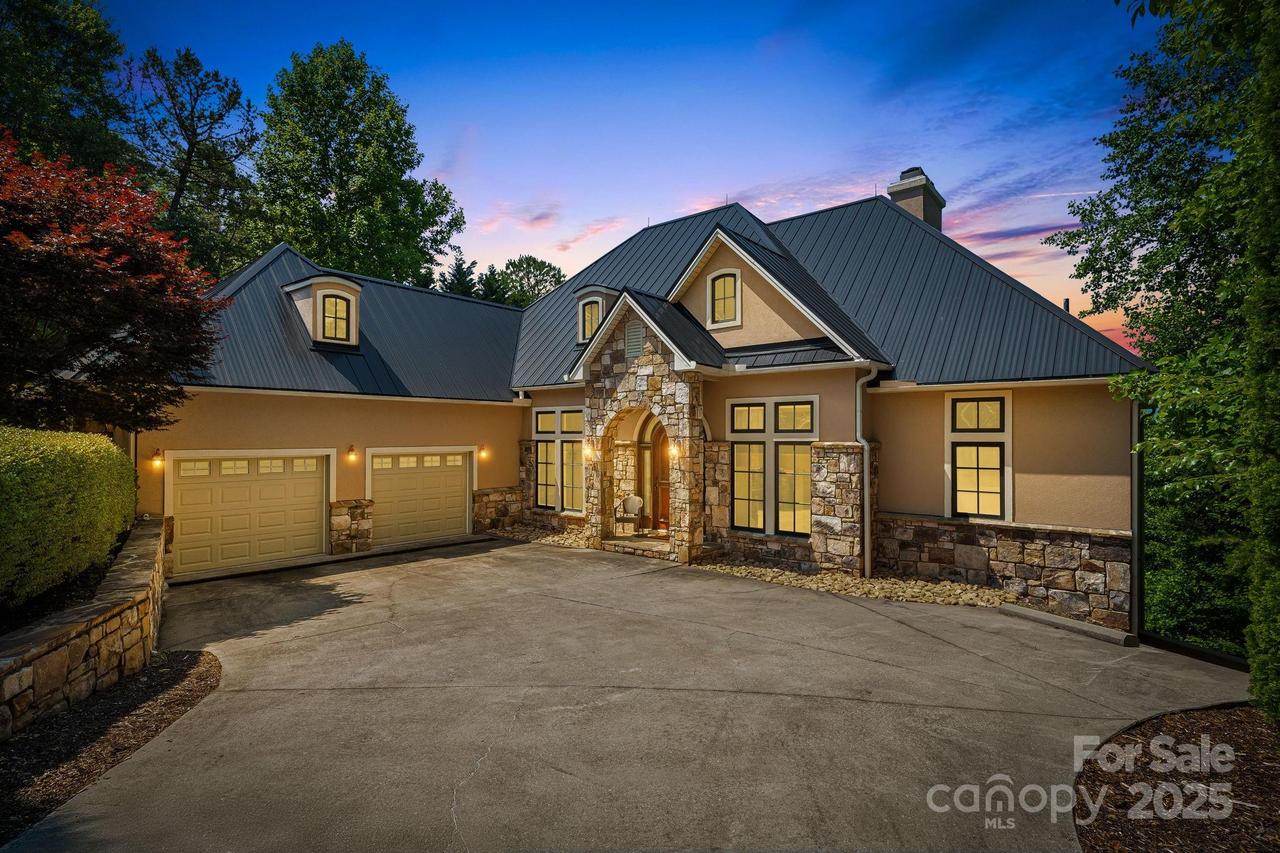 122 Eagles Crest Way, Lake Lure, NC 28746