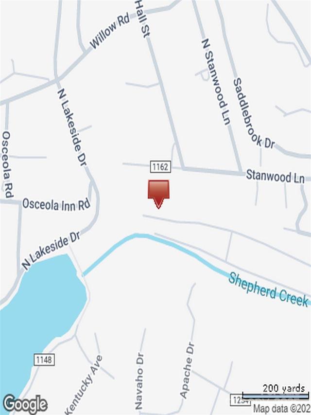 1406 Stanwood Ln., Hendersonville, NC 28739