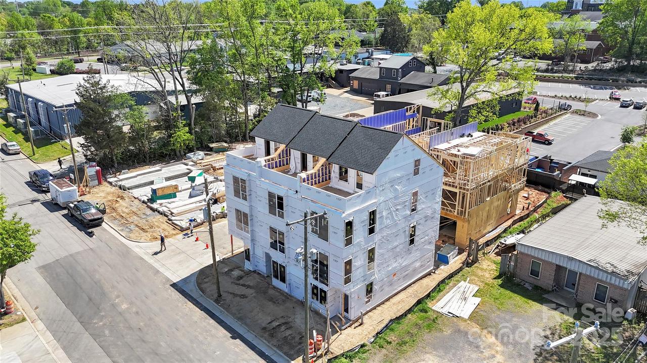 411 Devender Ln. #5, Charlotte, NC 28217