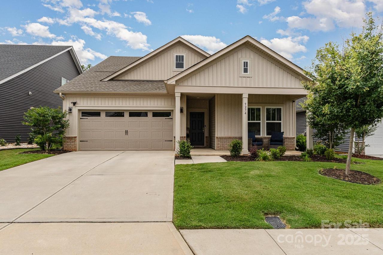 9274 Dunwich Dr., Gastonia, NC 28056