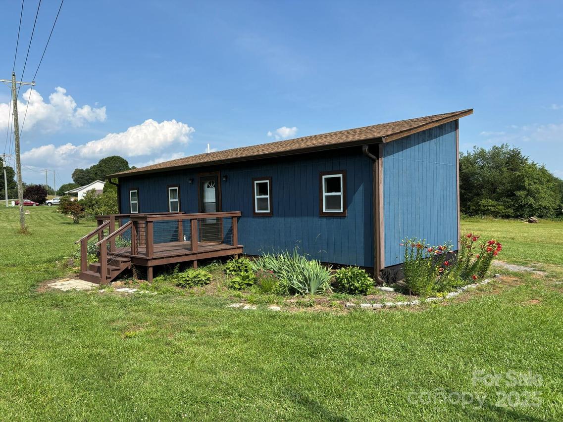 490 County Line Rd., Stony Point, NC 28678