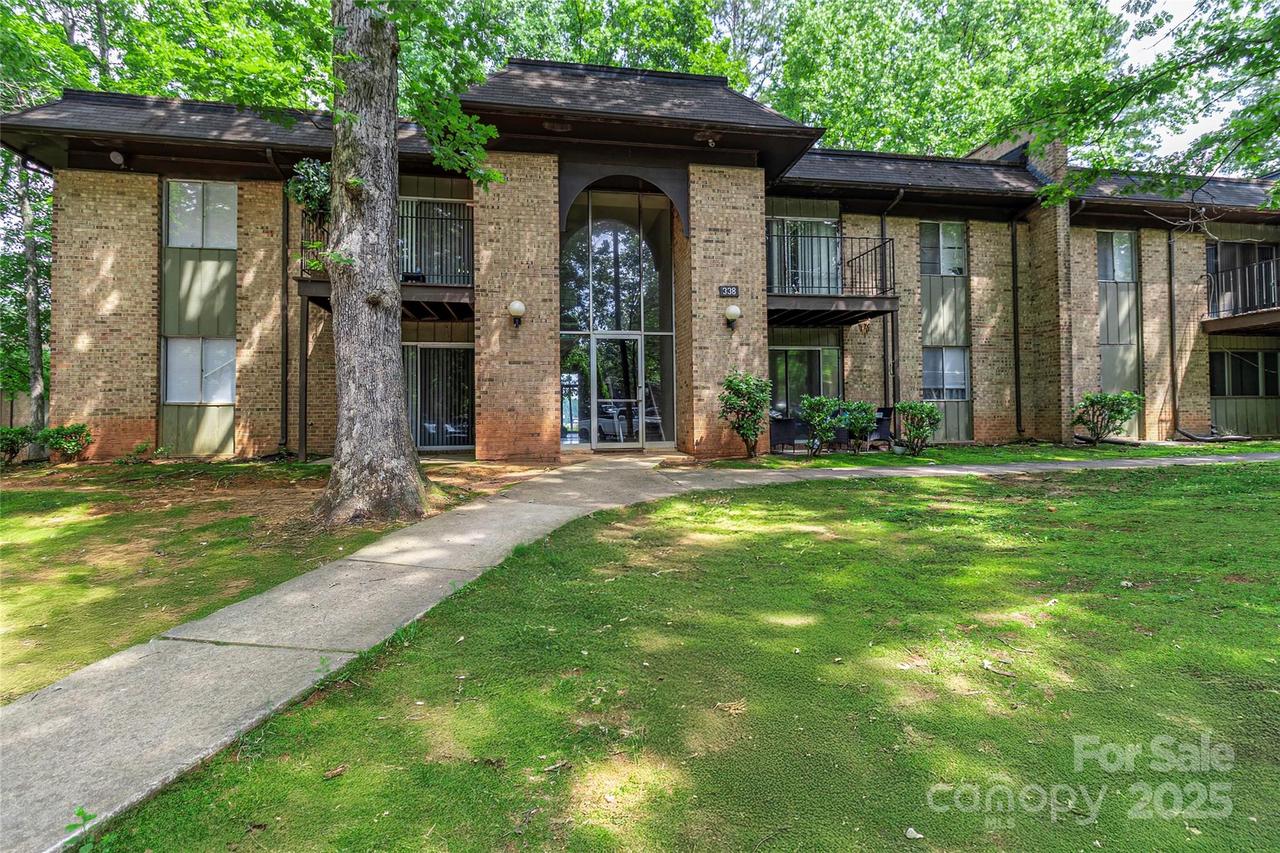 338 Orchard Trace Ln. #8, Charlotte, NC 28213