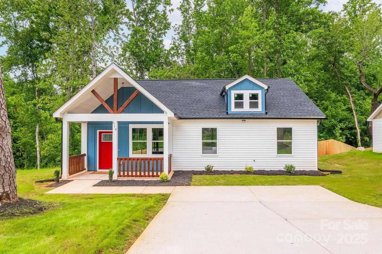 516 North Mulberry St., Cherryville, NC 28021