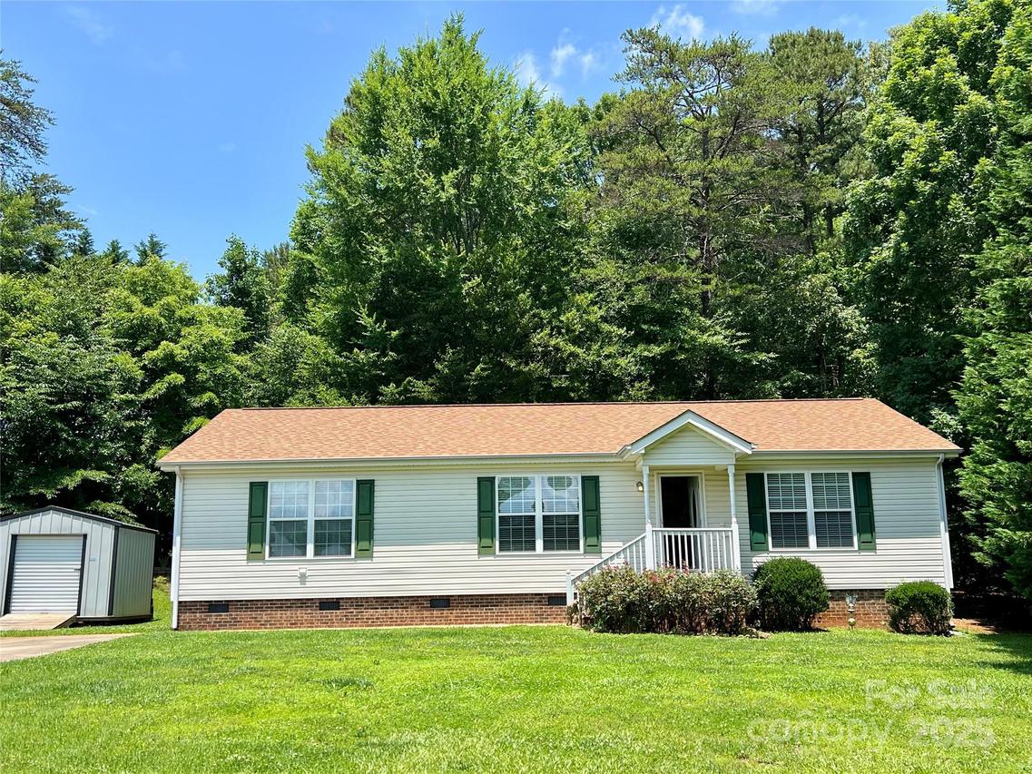 1031 Daniel Dr., Stanley, NC 28164