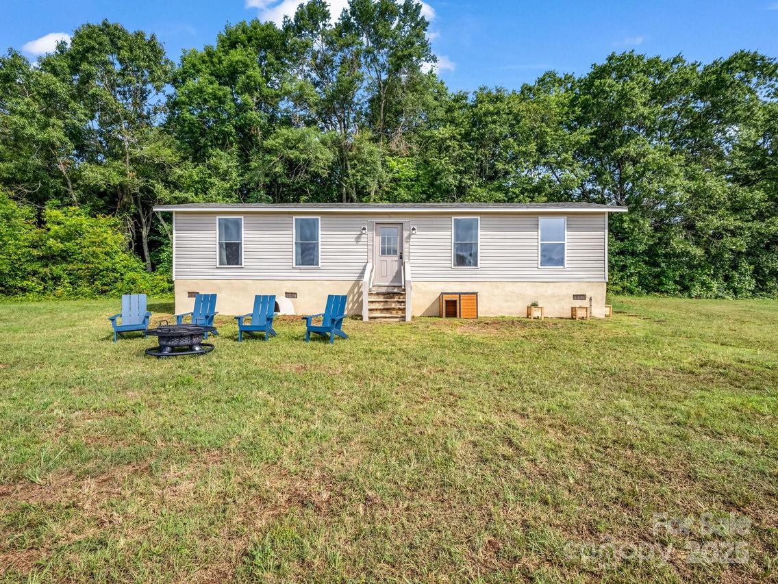 847 Crowe Dairy Rd., Forest City, NC 28043