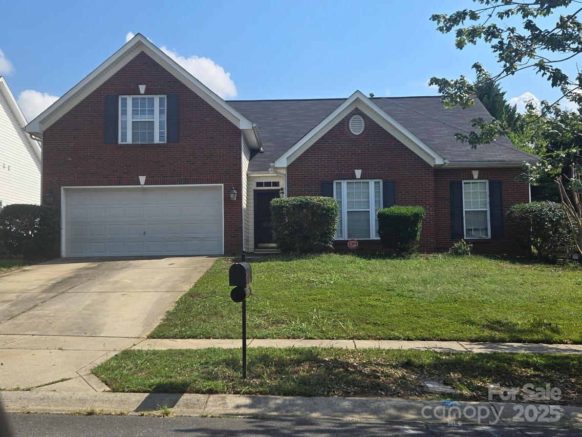 13409 Planters Row Dr., Charlotte, NC 28278