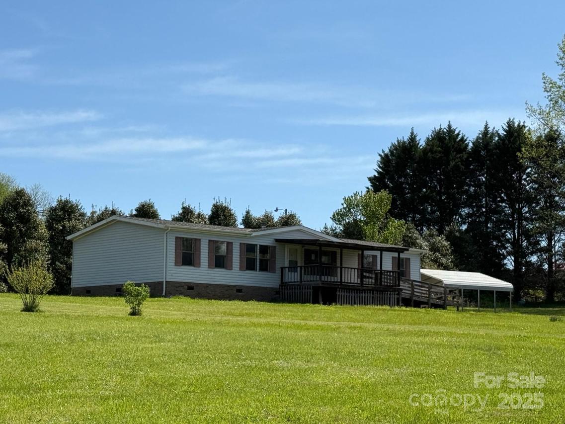 5587 Doe Ct., Morganton, NC 28655