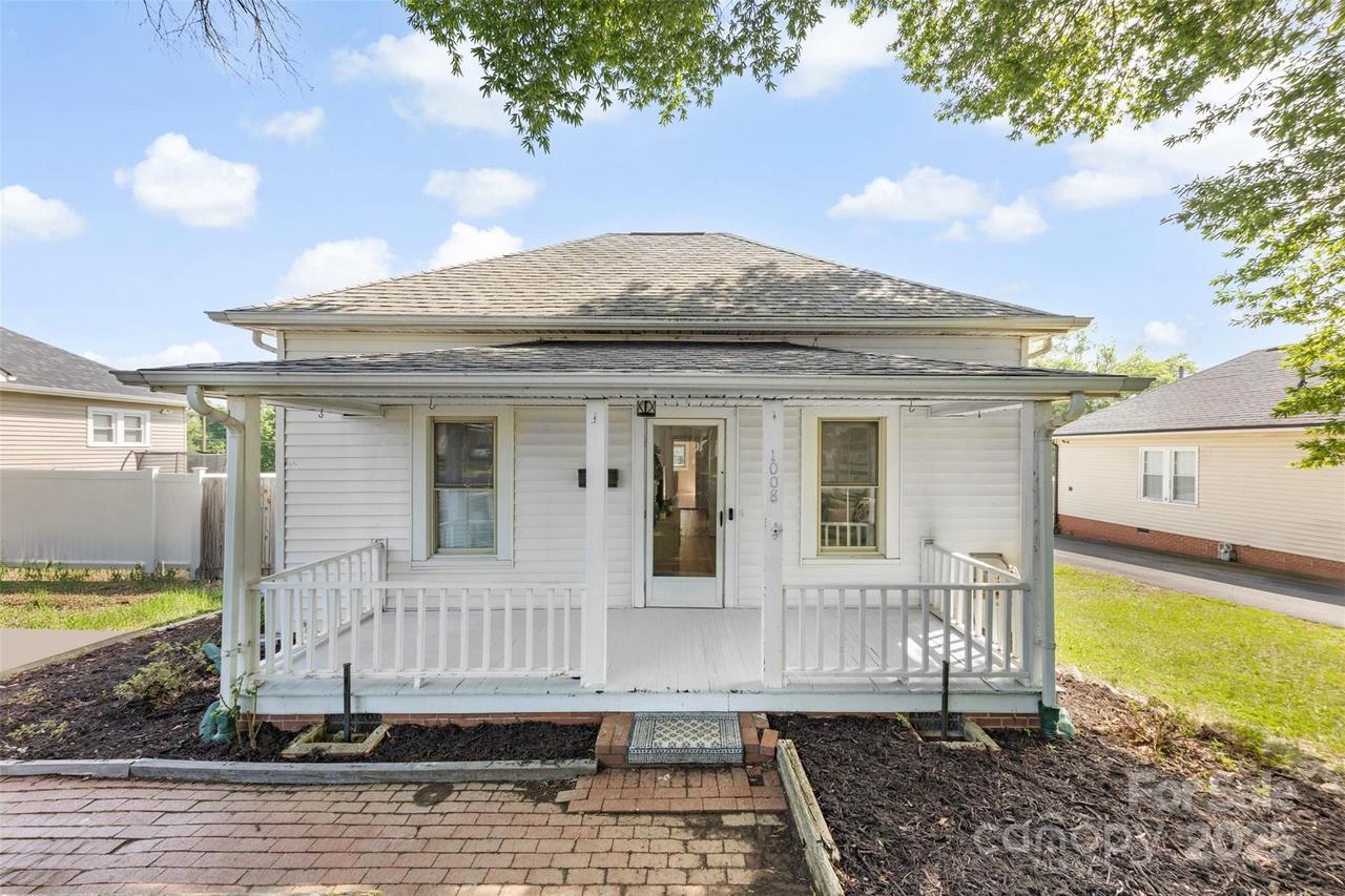 1008 Valley St., Kannapolis, NC 28081