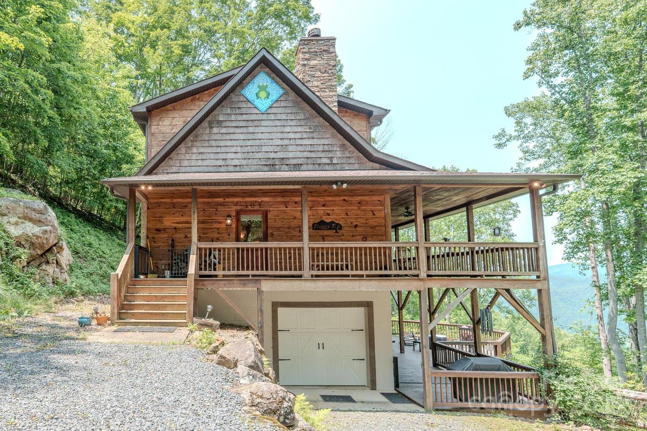 80 Dana Dr., Bakersville, NC 28777