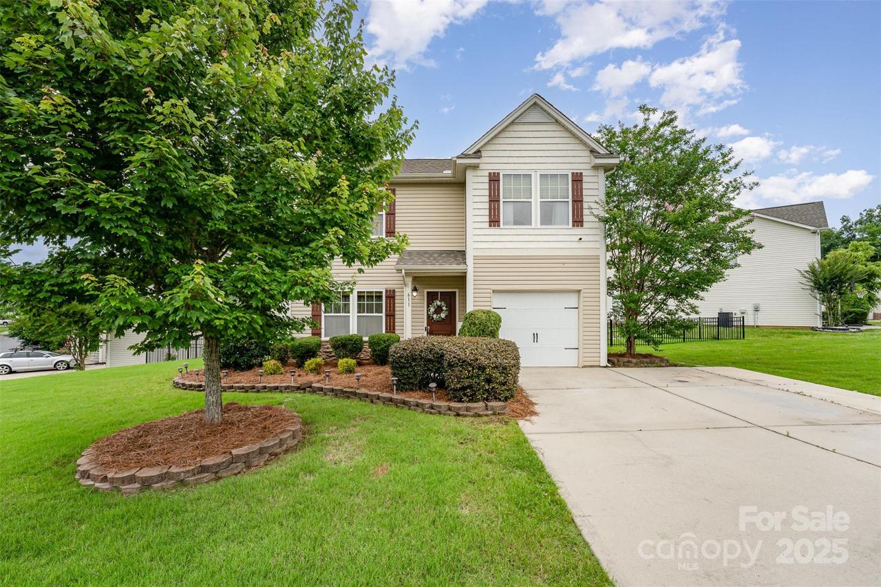 611 Sawtooth Oak Dr., Landis, NC 28088