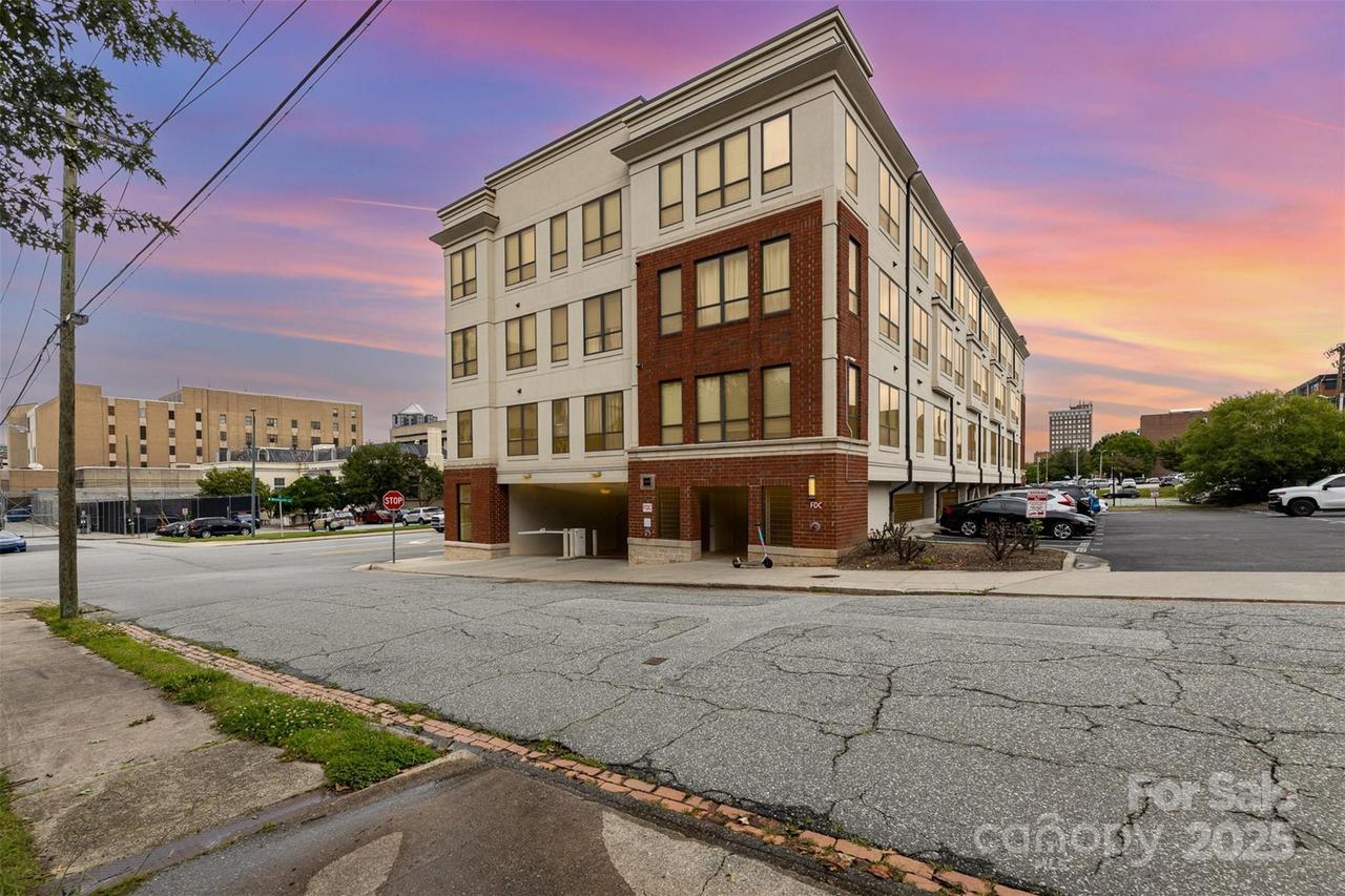411 W Washington St., Greensboro, NC 27401