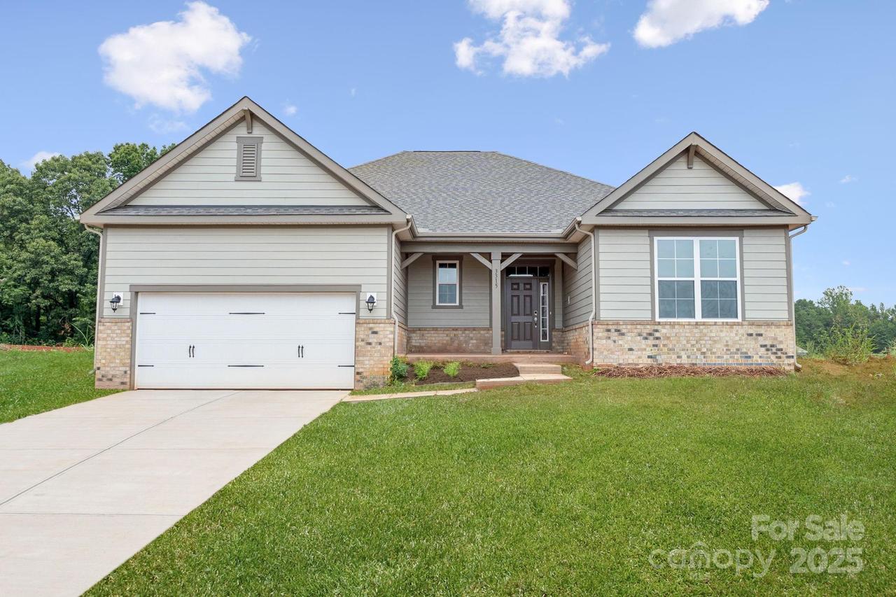 3315 Meadow Wood Ct., Maiden, NC 28650