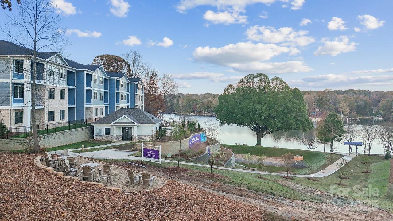 4455 Reed Creek Dr. #101, Sherrills Ford, NC 28673
