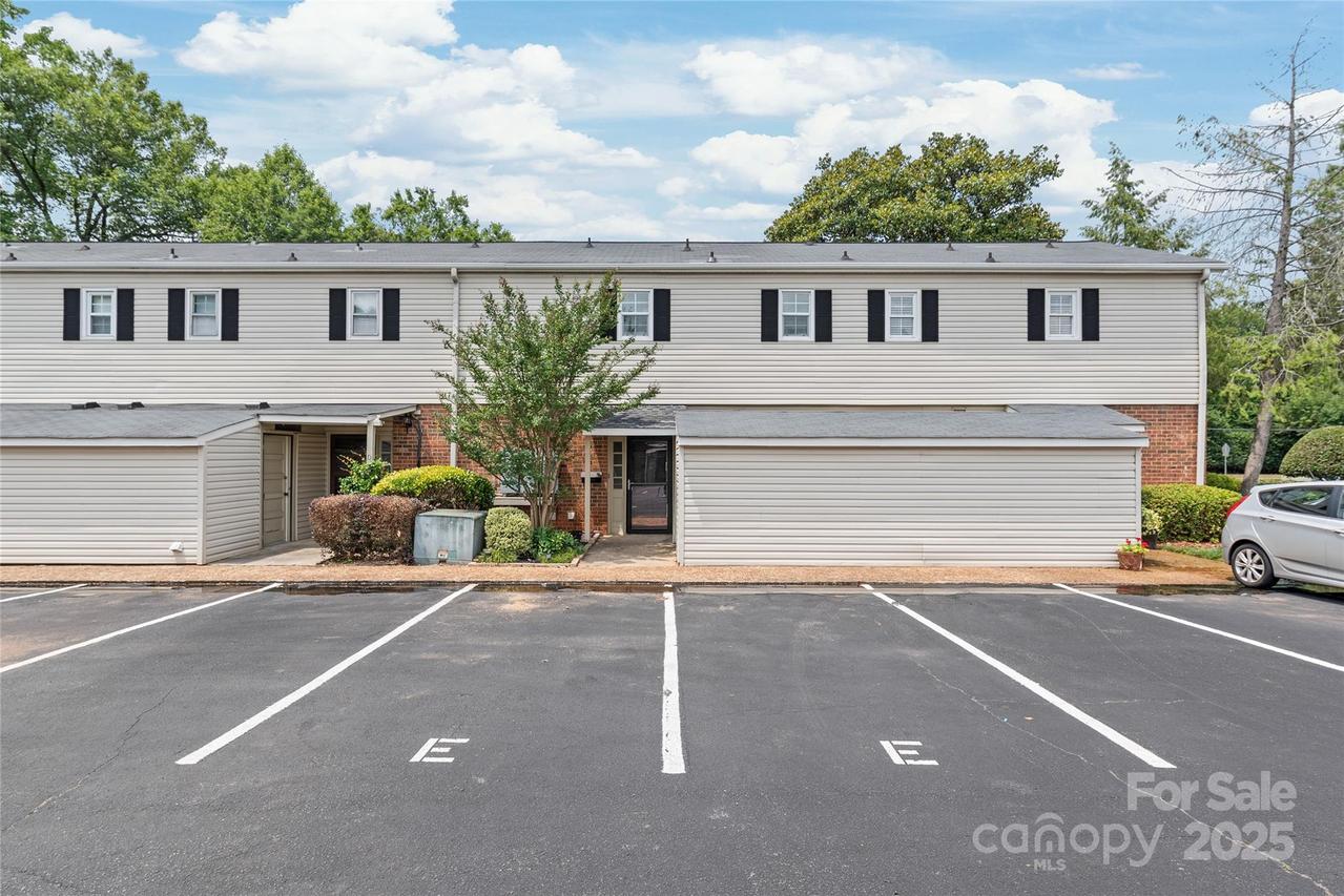 5949 Quail Hollow Rd. #E, Charlotte, NC 28210