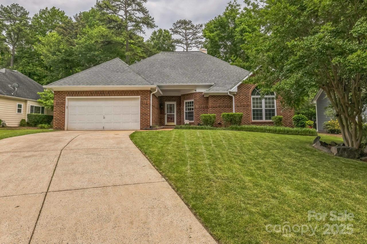 9137 Brightleaf Pl., Charlotte, NC 28269