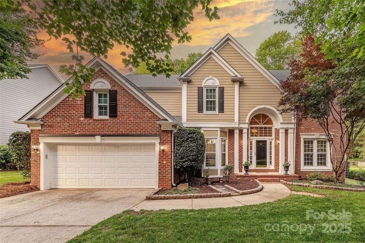5707 Fairvista Dr., Charlotte, NC 28269