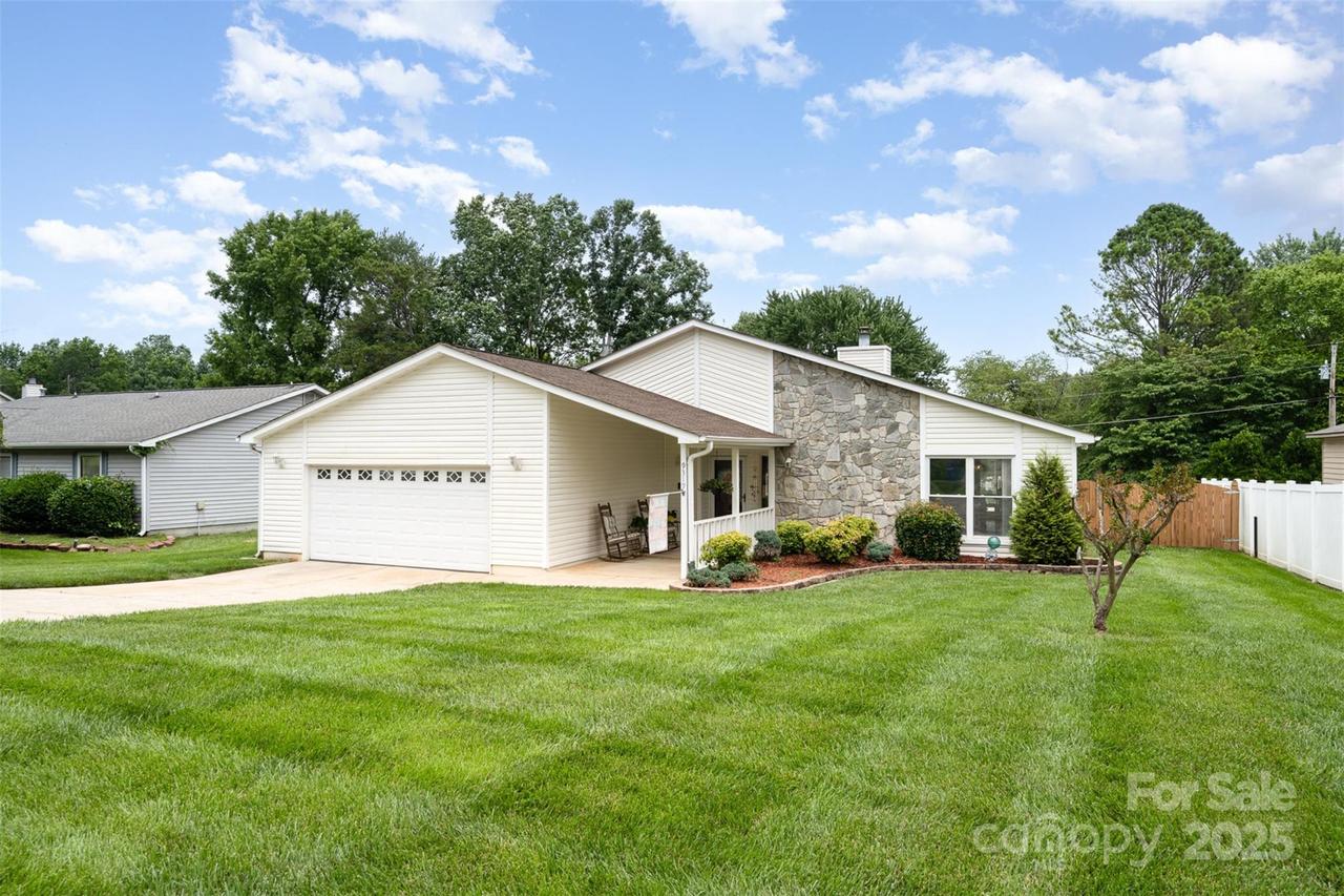 9319 Chislehurst Rd., Mint Hill, NC 28227