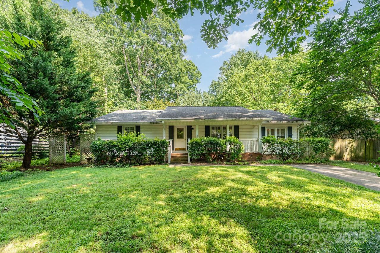 220 Blackberry Tr., Concord, NC 28027