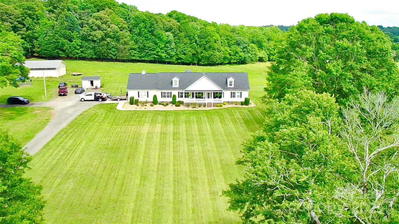 1238 Shinnville Rd., Cleveland, NC 27013
