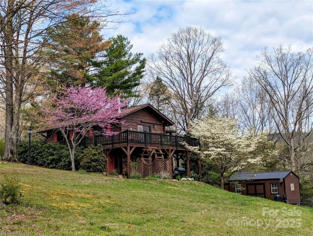 206 Overland Tr., Hays, NC 28635