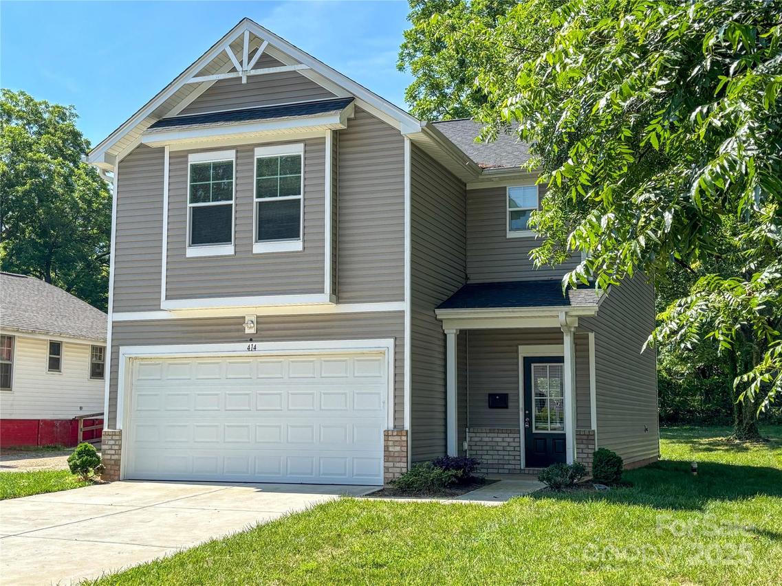 414 1st Avenue None, Hickory, NC 28602