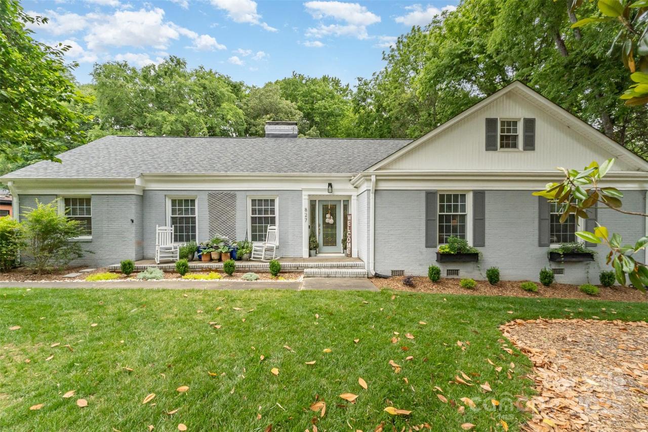 827 Ashwyn Dr., Charlotte, NC 28211