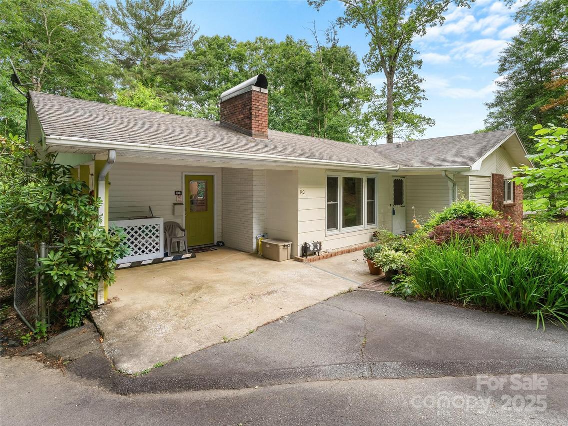 140 Whispering Pines Dr., Pisgah Forest, NC 28768