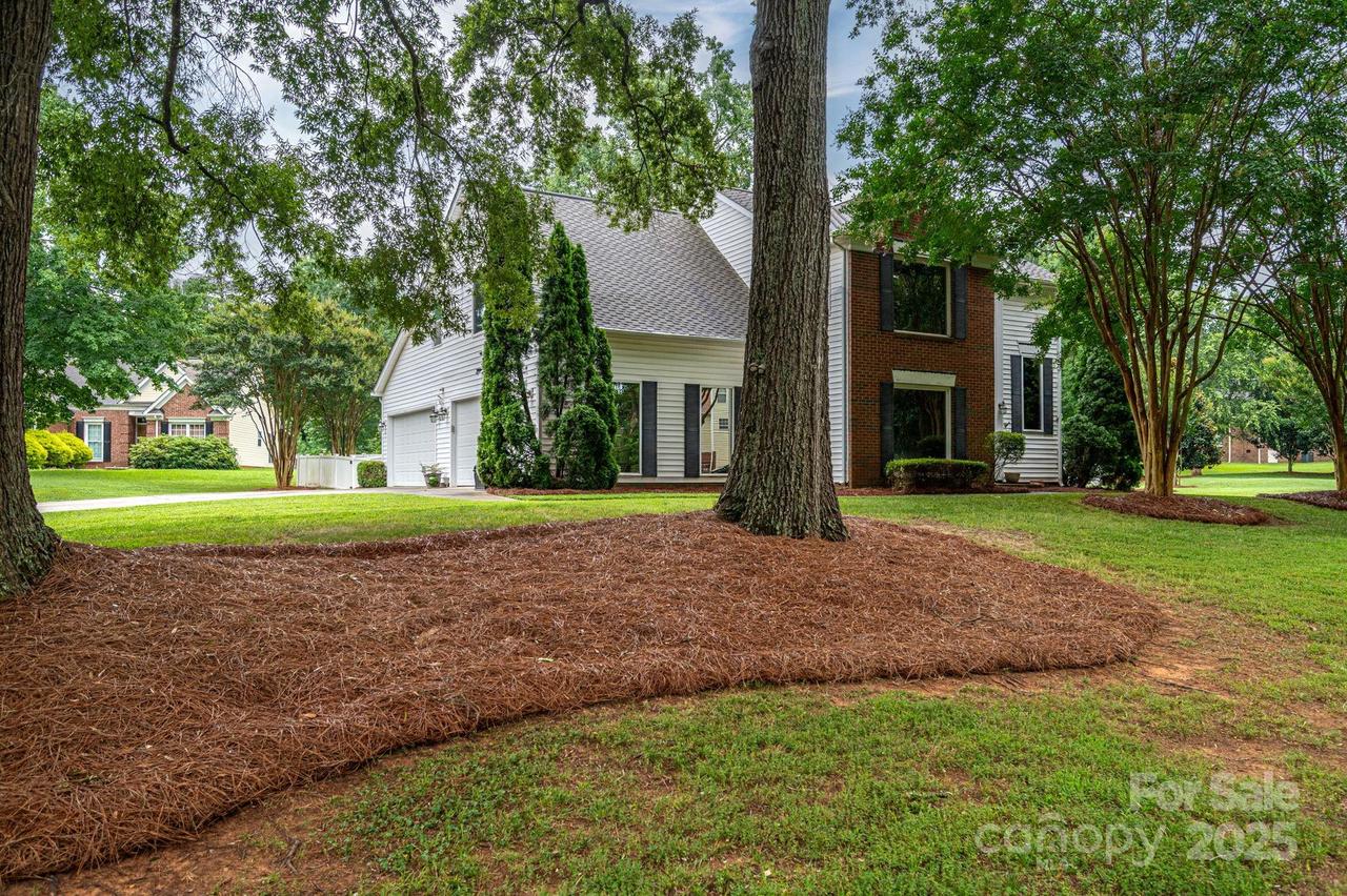 13403 Kensal Green Dr., Charlotte, NC 28278