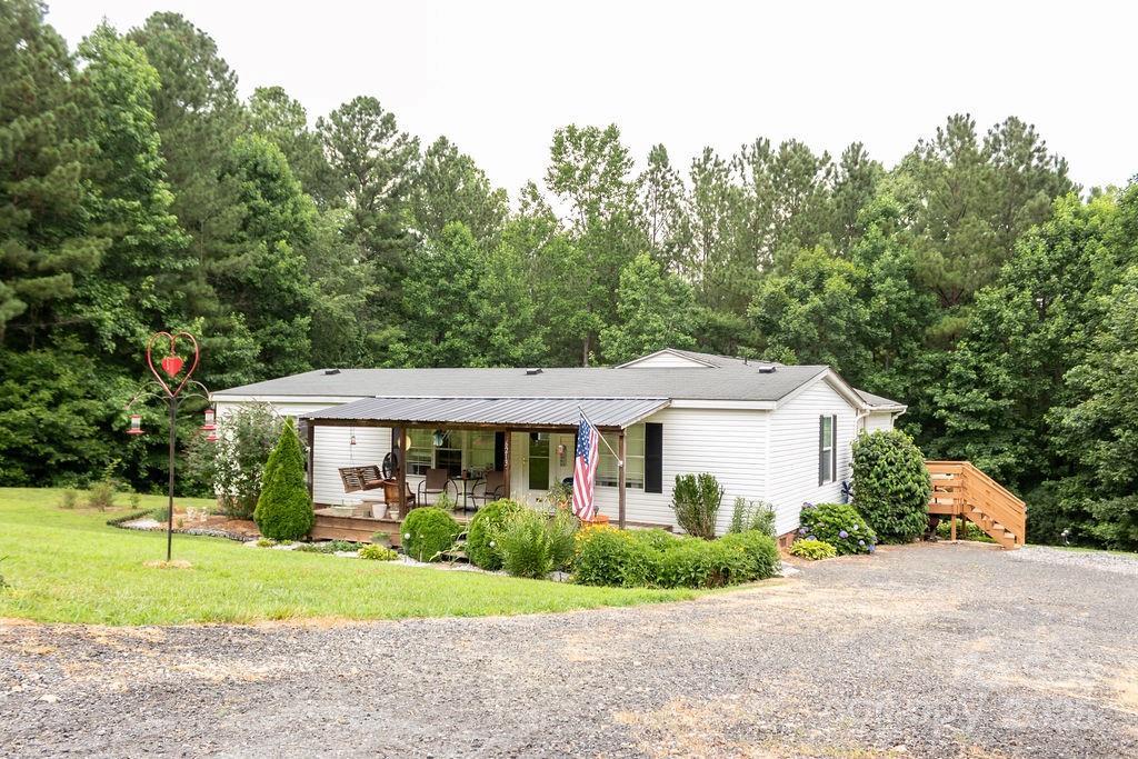 6213 Golden Oak Ln., Denver, NC 28037