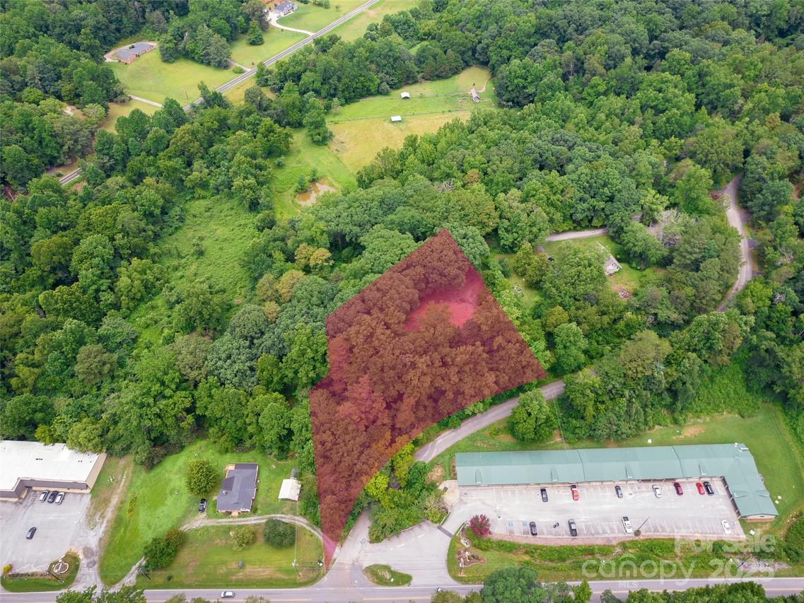 91 Ford Ridge Ln., Columbus, NC 28722