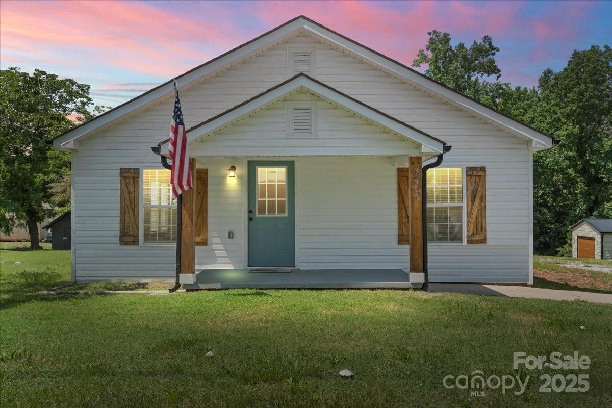321 E Taylor St., Landis, NC 28088