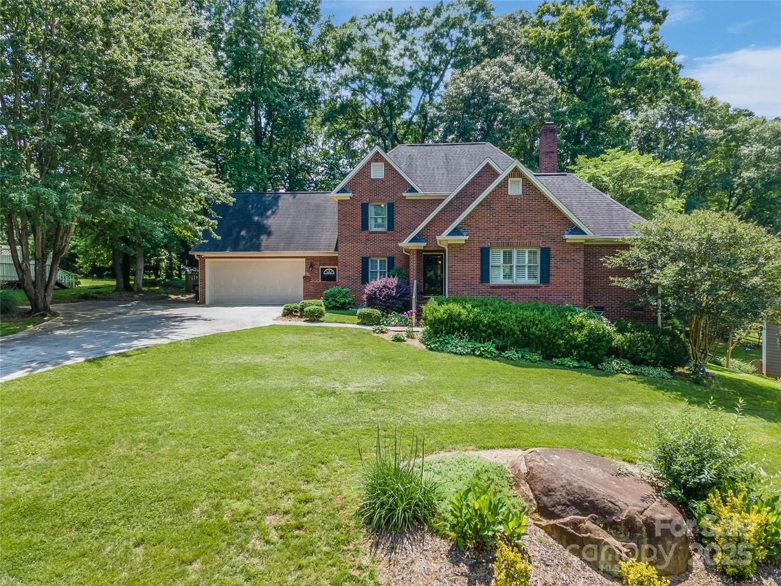 2043 Shadwell Ct., Gastonia, NC 28056