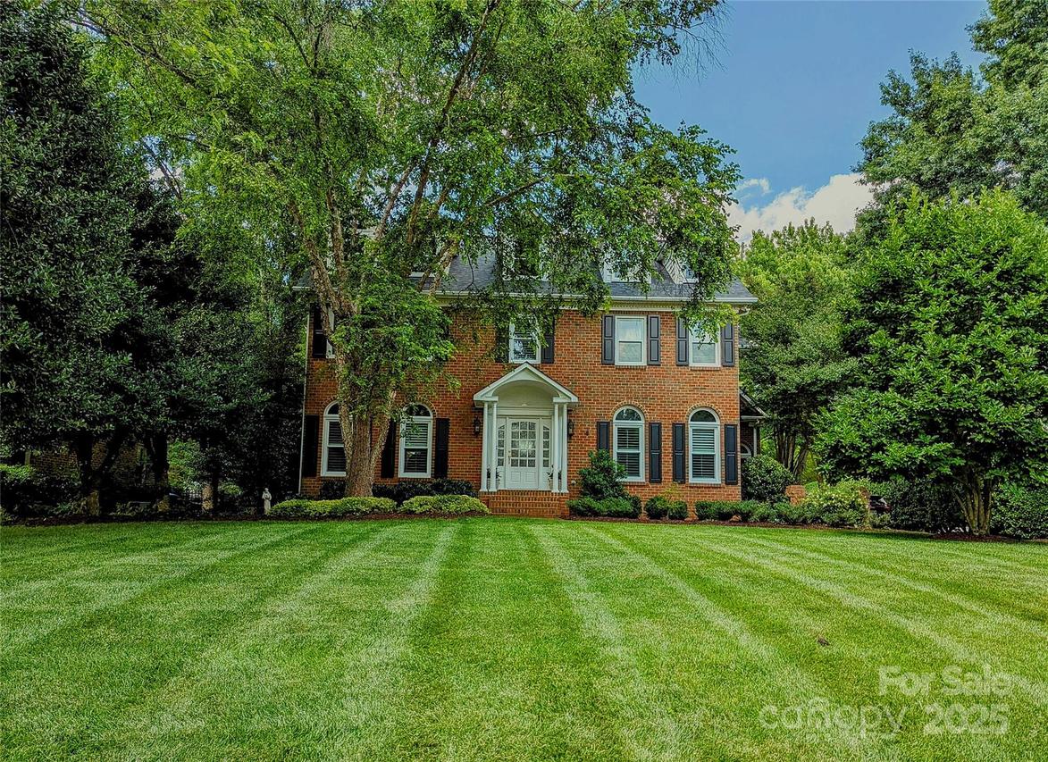 9529 Sardis Glen Dr., Matthews, NC 28105