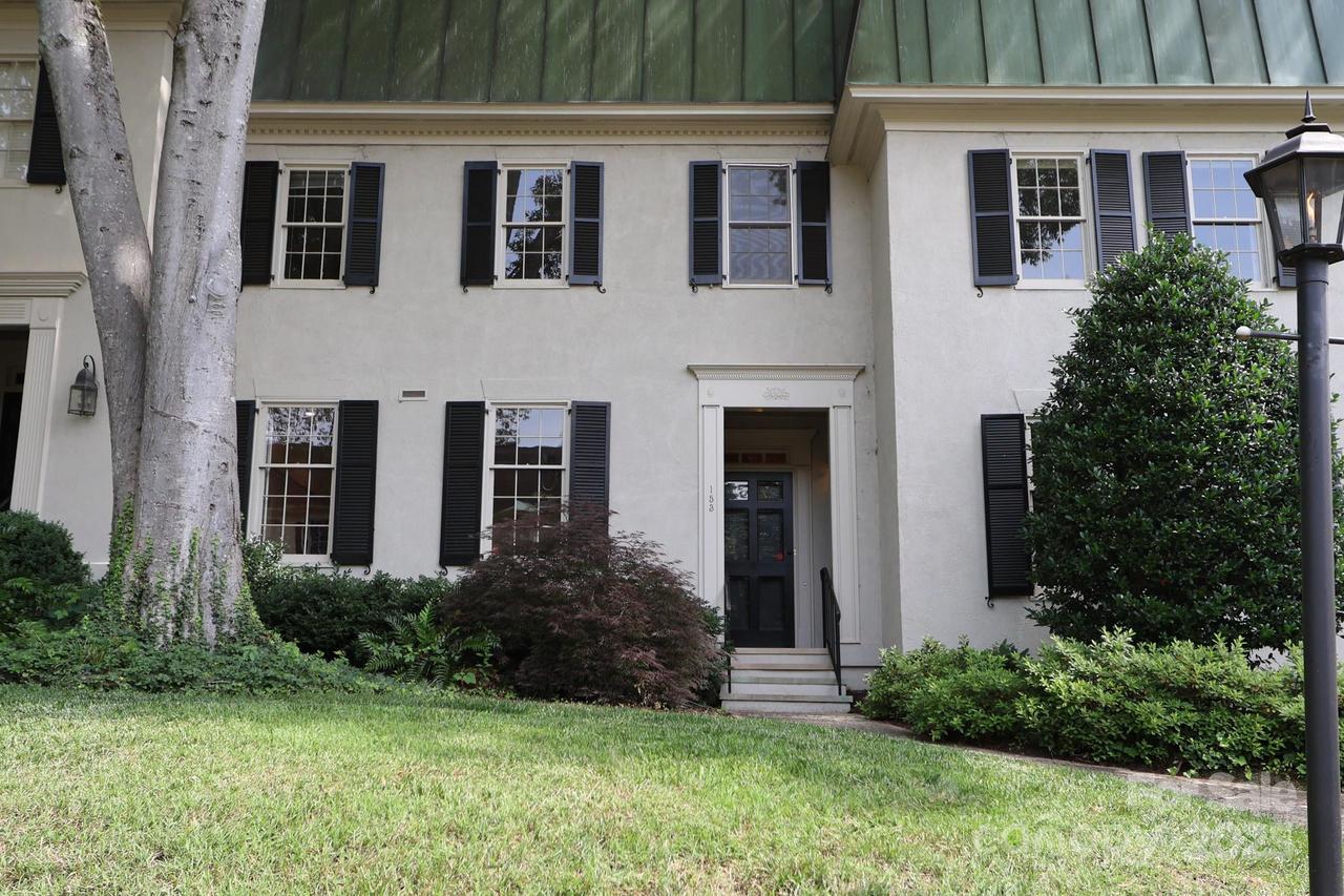 153 Perrin Pl., Charlotte, NC 28207
