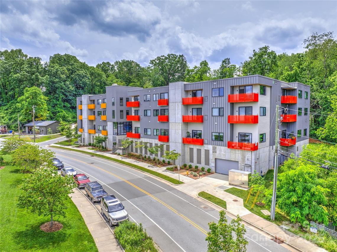 68 Craven St. #300, Asheville, NC 28806