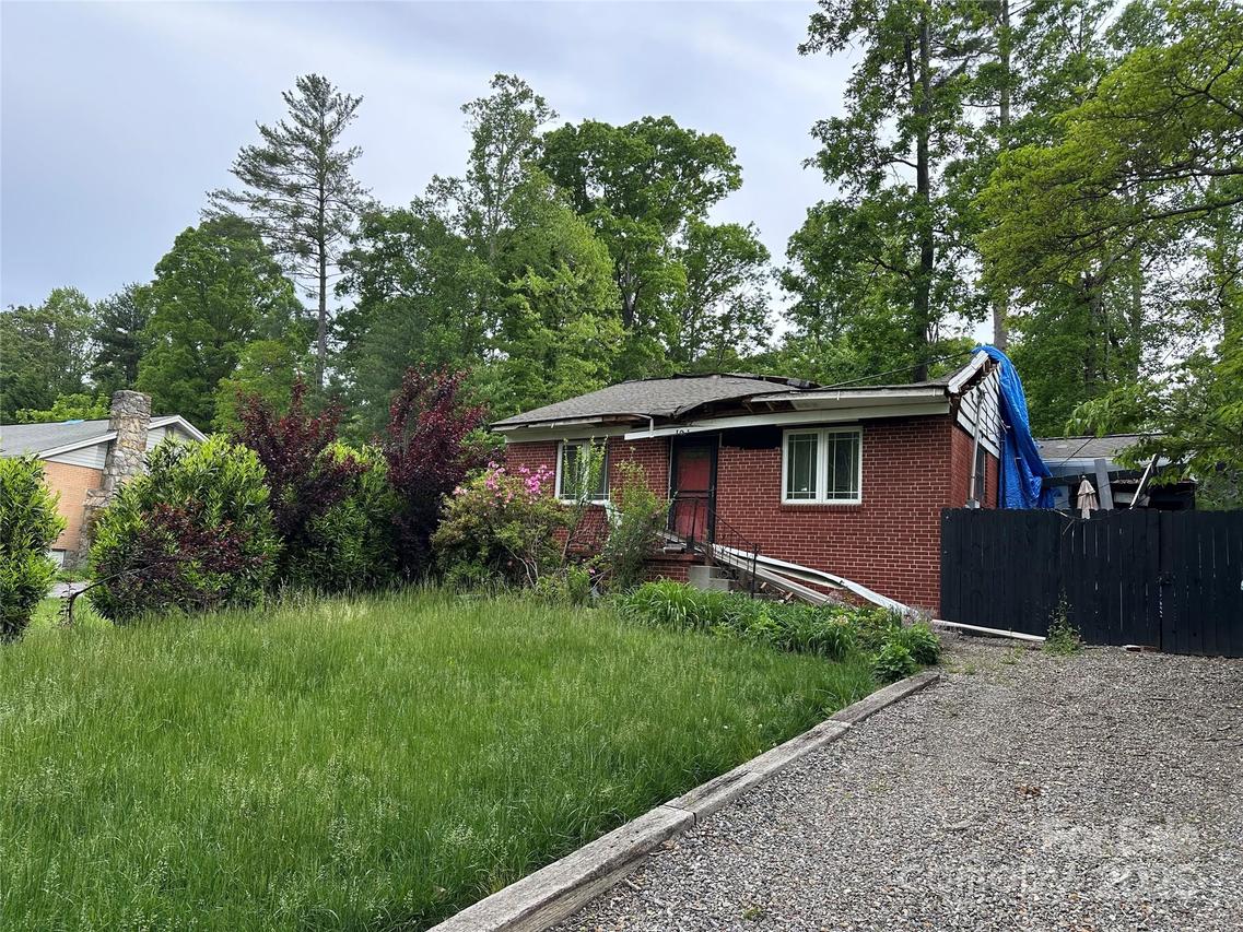 265 Sycamore Dr., Arden, NC 28704