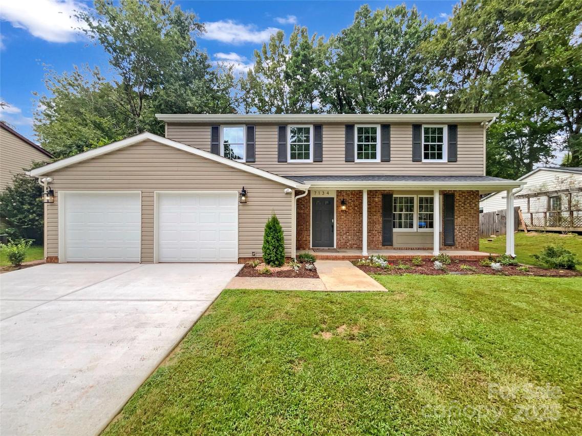 7134 Rollingridge Dr., Charlotte, NC 28211