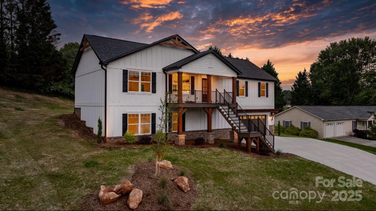 2205 Old West Rd., Hudson, NC 28638