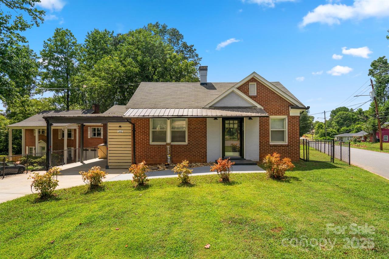 115 E Catawba St., Morganton, NC 28655