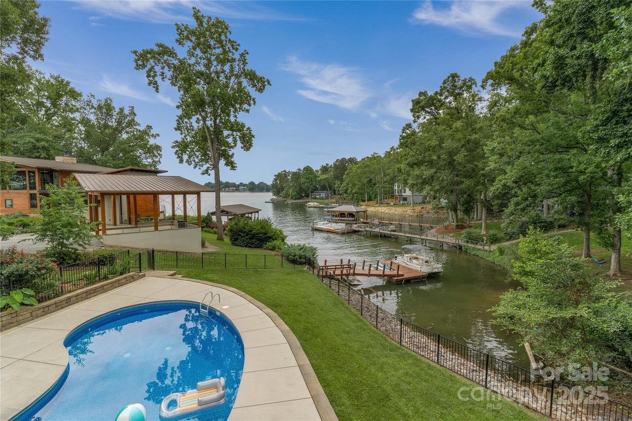 8593 Bailey Dr., Terrell, NC 28682