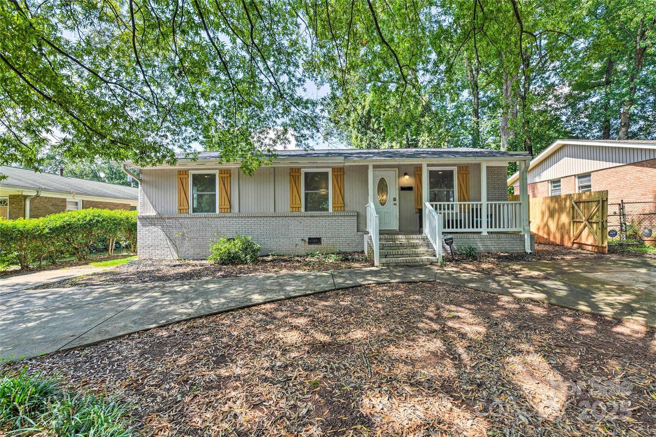 3020 Stancill Pl., Charlotte, NC 28205