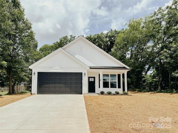 New Construction Homes For Sale This Week That Attend Newton-Conover Middle: June 25th to July 1st