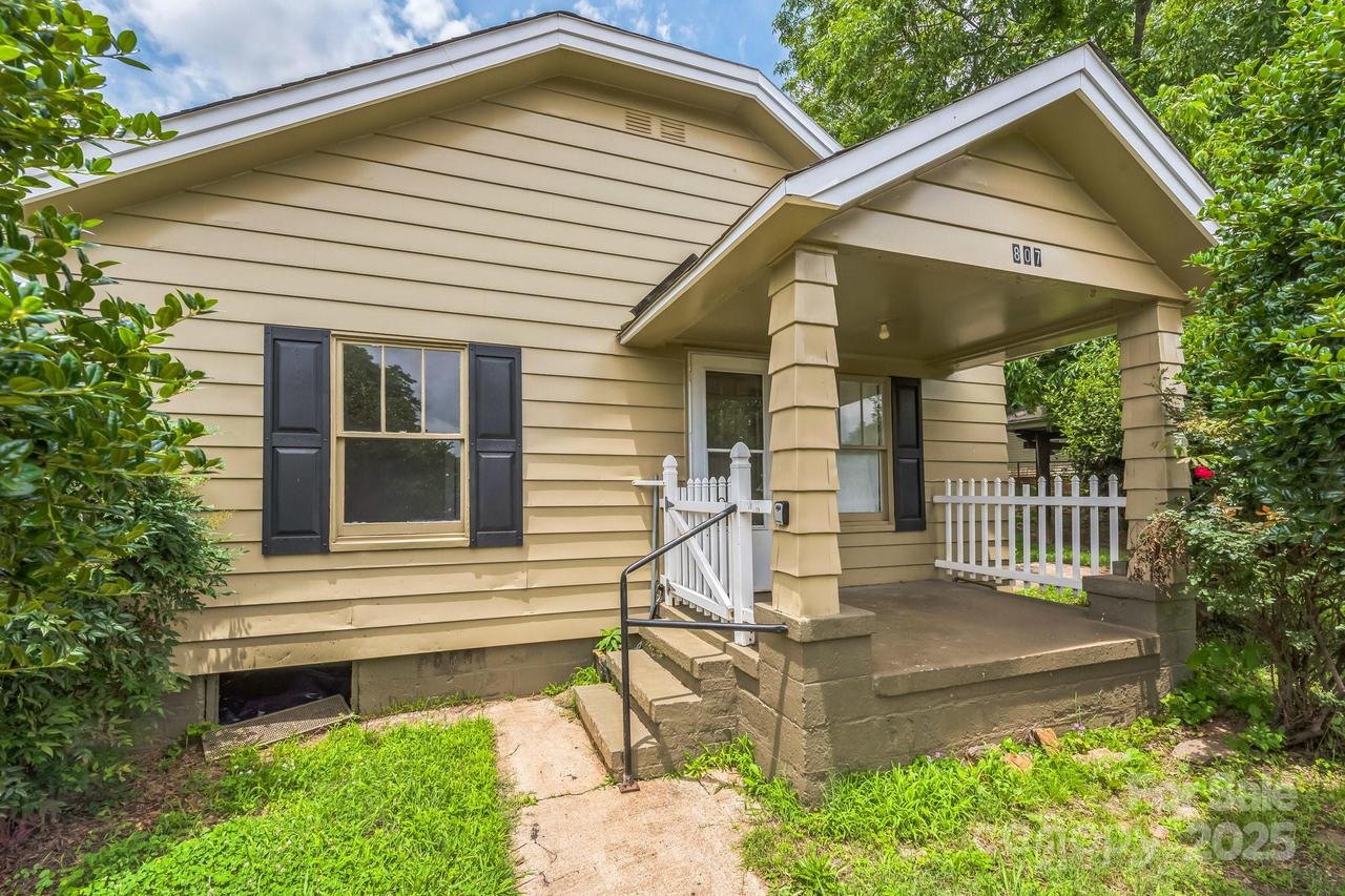 807 3rd St., Kings Mountain, NC 28086